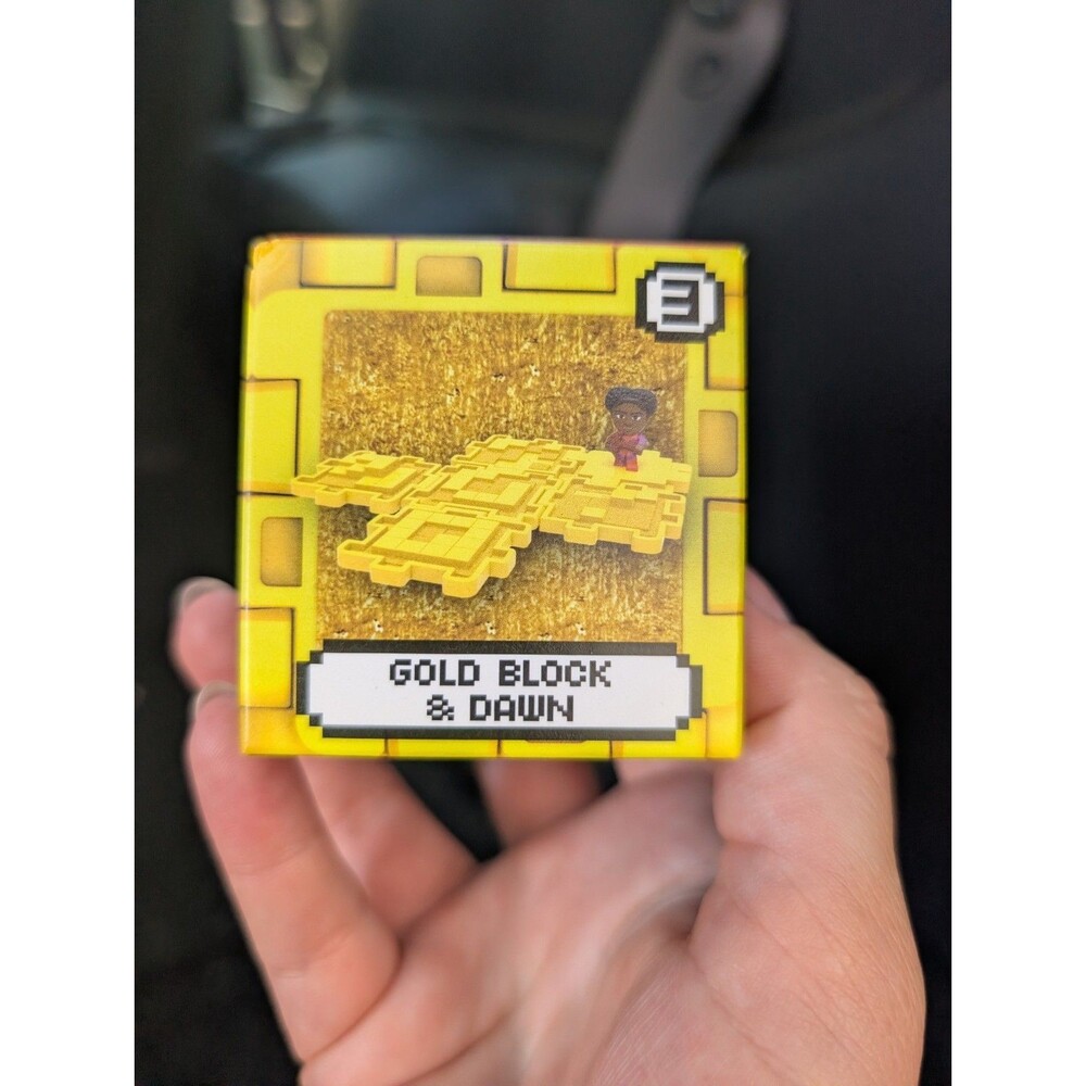 Minecraft Movie Expandable Toy McDonald’s Happy Meal Gold Block And Dawn 2025